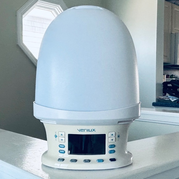 Verilux Rise & Shine Natural Wake-up or Sleep Light & Sound Lamp / Sound Machine - Picture 2 of 7